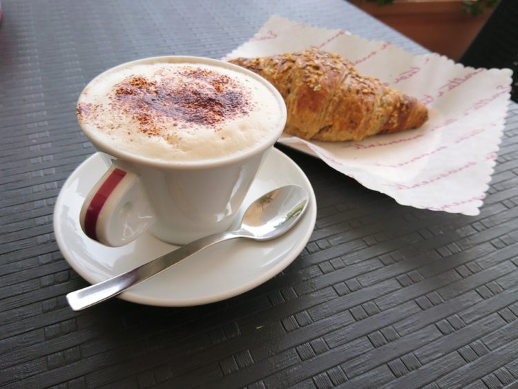 Italian-cappuccino-darlocoffee